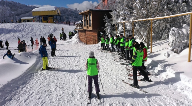 KARTEPE’DE KAYAK KURSLARI BAŞLADI 