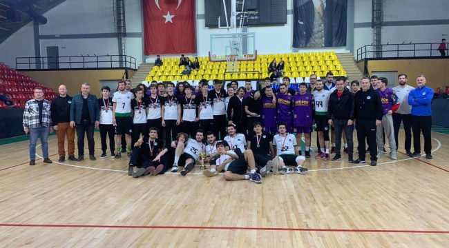 Şampiyon Sakarya Büyükşehir Belediyespor oldu