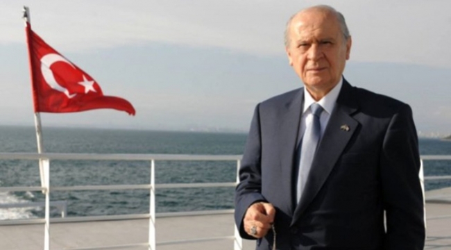 Bahçeli'den Avrupa Güreş Şampiyonası'nda derece elde eden millî sporculara tebrik