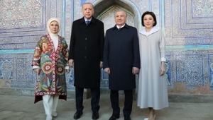 Cumhurbaşkanı Erdoğan, Türk İslam tarihinin önemli merkezlerinden Hive'yi ziyaret etti