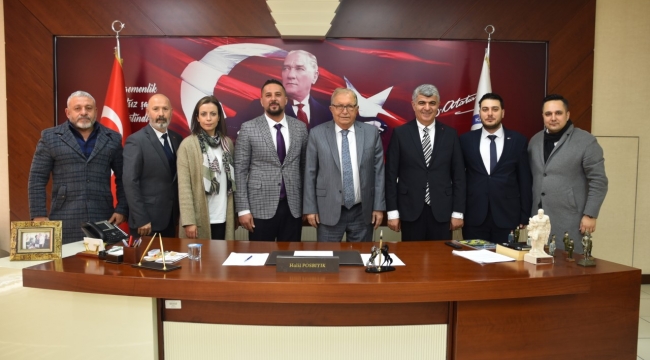 Kızılay Yönetimi, Başkan Posbıyık’ı Ziyaret Etti