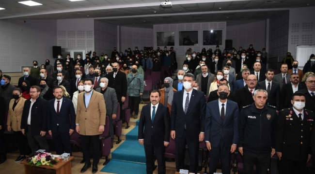 Milli şair Mehmet Akif Ersoy, Kartepe'de anıldı