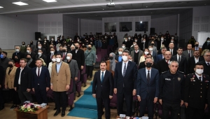 Milli şair Mehmet Akif Ersoy, Kartepe'de anıldı