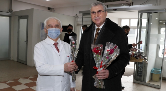 “Sağlığımızın teminatı, kahramanlarımıza gönülden teşekkürler”