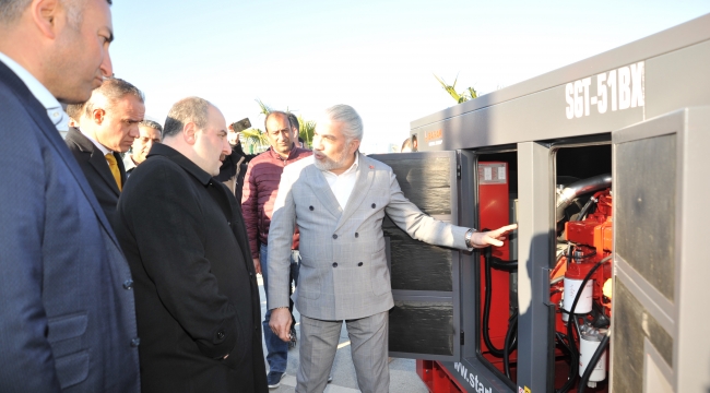 SANAYİ VE TEKNOLOJİ BAKANI MUSTAFA VARANK, YERLİ VE MİLLİ MOTORLU STARKGEN JENERATÖRÜ İNCELEDİ