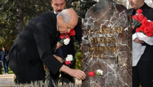 Bahçeli: O, her şeyden önce bir inanç bir gönül insanıdır