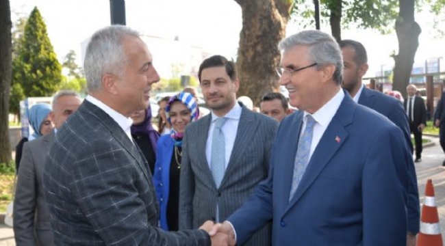 BAŞKAN YÜCE HENDEK BELEDİYESİNDE MÜJDEYİ VERDİ