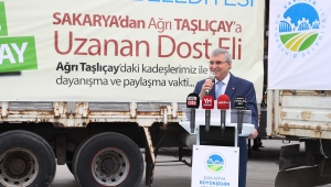 Büyükşehir’in yardım tırları dualarla uğurlandı