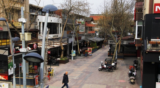 Büyükşehir Kafeler Sokağı’nı yeni yüzüne kavuşturuyor