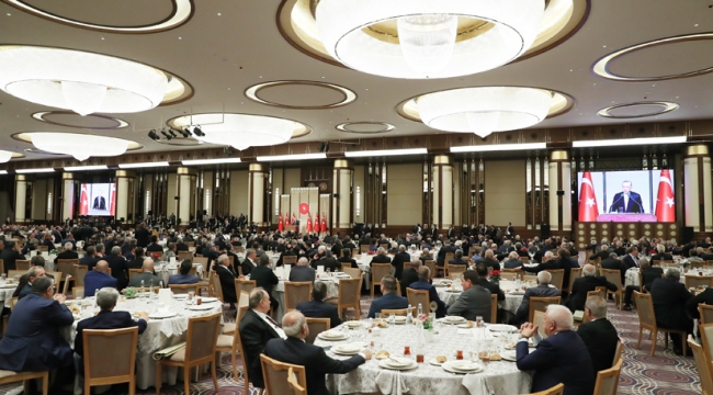 Erdoğan, esnaf ve sanatkârlarla iftar programında bir araya geldi