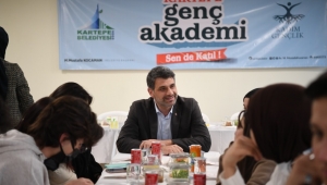 KOCAMAN, KADİMLİ GENÇLERLE İFTAR YAPTI