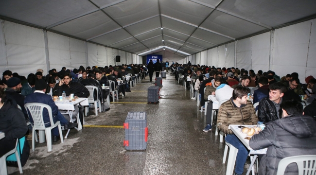 Sakarya Büyükşehir'in bereketli sofrasında Ramazan’ın tadı bir başka