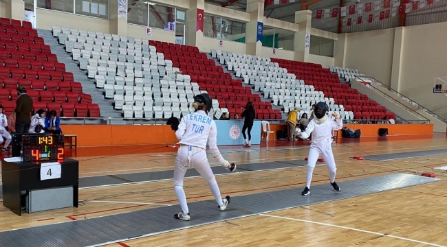 SANKO OKULLARI ÖĞRENCİSİ ESKRİMDE TÜRKİYE BEŞİNCİSİ OLDU