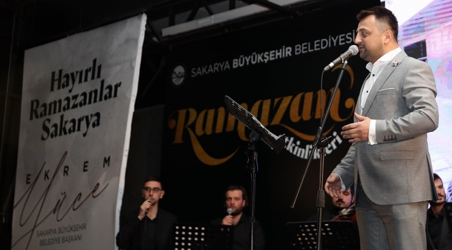 Tarık Genç sevenleriyle buluştu