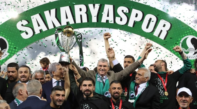 Sakaryaspor şampiyonluk kupasına kavuştu