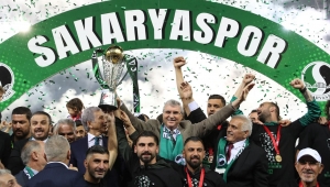 Sakaryaspor şampiyonluk kupasına kavuştu