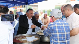 Arifiye Belediyesi Aşure Programı düzenledi