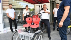 Başkan Gökhan, Elektrikli ve Aile Bisikletinin Tanıtımını Yaptı