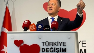 TDP Genel Başkanı Mustafa Sarıgül haftalık basın toplantısını gerçekleştirdi.