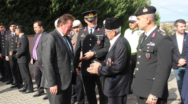 FERİZLİ'DE GAZİLER GÜNÜ TÖRENLE KUTLANDI 