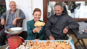 Başkan Köse Cumhuriyet Caddesi Esnafı İle Bir Araya Geldi