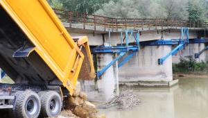 Büyükşehir Mollaköy Köprüsü’nde işleme başladı