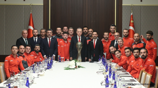 Cumhurbaşkanı Erdoğan, Ampute Futbol Milli Takımını kabul etti