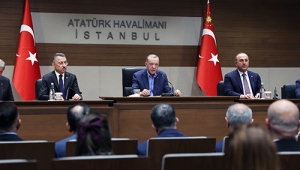 Cumhurbaşkanı Erdoğan, Endonezya'ya hareketi öncesinde havalimanında açıklamada bulundu