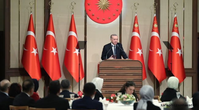 Cumhurbaşkanı Erdoğan, öğretmenlerle bir araya geldi