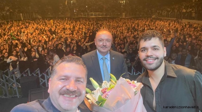 Muhteşem Bir Konserle Kapanış Yaptı