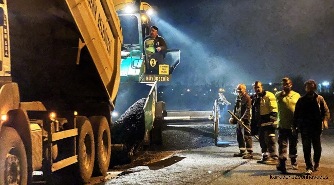 Büyükşehir gece mesaisinde: Asfaltlanmamış yol kalmayacak