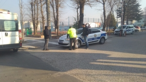 İLÇE OTOBÜSLERİNE DENETİM SÜRÜYOR