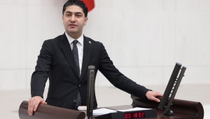 Özdemir: Suriye’nin geleceğine okyanus ötesinden gelenler değil, bölgenin sahipleri karar verir