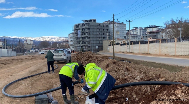 Büyükşehir Belediyesi altyapı hizmetlerini deprem bölgesinde sürdürüyor