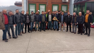 GMİS GENEL BAŞKANI YEŞİL, MADENCİLERİMİZİ ÇİÇEKLERLE KARŞILADI