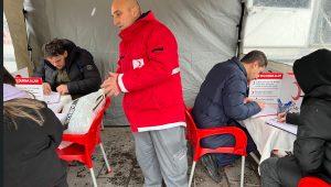 Kızılay depremzedelere destek olmak için tüm ekiplerini seferber etti