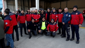 'Umudun simgesi' olan Sakarya ekibine duygusal karşılama