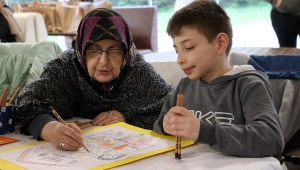 Çocuklar YADEM’de yaşlılarla resim yaptı