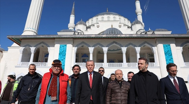 Cumhurbaşkanı Erdoğan, Barbaros Hayrettin Paşa Camisi'nde incelemelerde bulundu