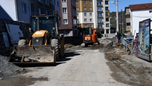 Yağmurlama Hattı Yenileme Çalışmaları Elmatepe'de Sürüyor