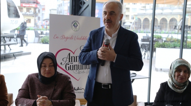 BAŞKAN METİN, ANNELERİ UNUTMADI..