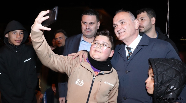 BAŞKAN ÖZLÜ ROMANLARA MÜJDE VERDİ