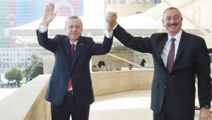 Cumhurbaşkanı Aliyev, Recep Tayyip Erdoğan`ı tebrik etti