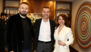 DR. BUKET ŞENKAYA’DAN MUHTEŞEM AÇILIŞ