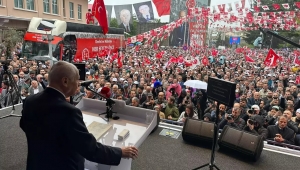 MHP lideri Devlet Bahçeli, Trabzon'da seçmenlerle buluştu