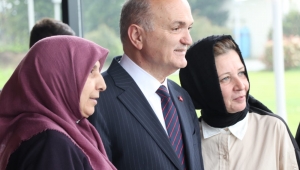 “SEVGİYİ TANIMLAYAN EN GÜZEL SÖZ: ANNE’DİR”