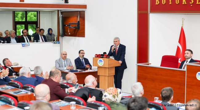 Yüce yeni gişe projesini anlattı ve Tıp Merkezi müjdesini verdi: “Taş üstüne taş koyanlardanız”