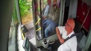 DÜZCE ULAŞIM A.Ş. ŞOFÖRÜNDEN DUYGULANDIRAN DAVRANIŞ