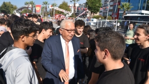 Başkan Posbıyık, Gençlere Cumhuriyet Bayramında Konser Sözü Verdi