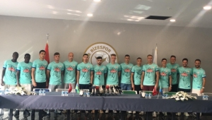 Çaykur Rizespor'un Yeni Transferinden Gövde Gösterisi